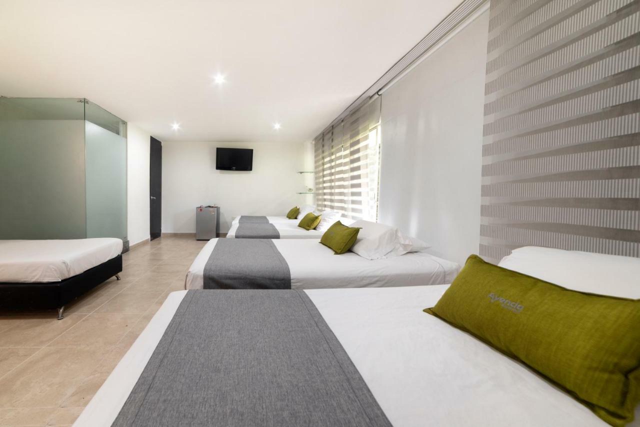Ayenda 1236 Platinum Plaza Hotel Меделин Екстериор снимка